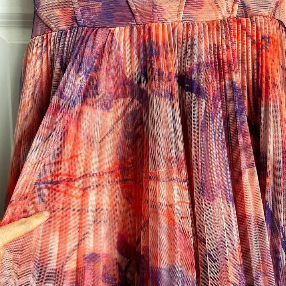 Hutch Amara Pleated Bustier Sweetheart Midi Dress - Picture 9 of 13